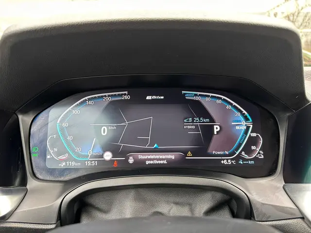 BMW 3 Serie 330e 2020 Hybride Benzine 22