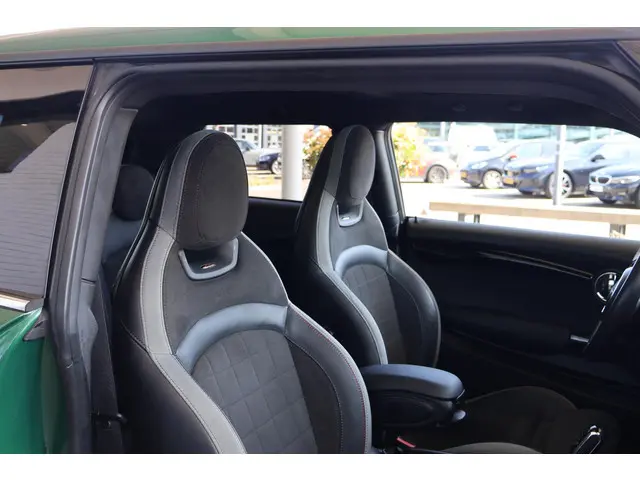 MINI Cooper Mini 2.0 John Works Chili 2021 Benzine 8