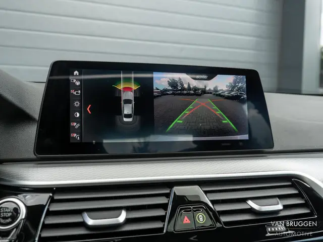 BMW 5 Serie 520i High Executive M-Sport 2019 Benzine 26
