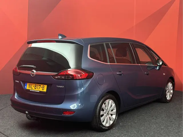 Opel Zafira 1.4 Turbo Business Executive 2017 Benzine 2