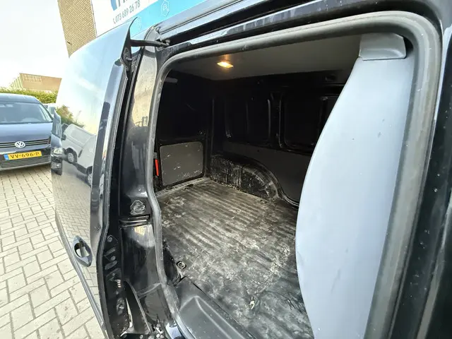 Volkswagen Caddy 1.6 TDI 2013 Diesel 15