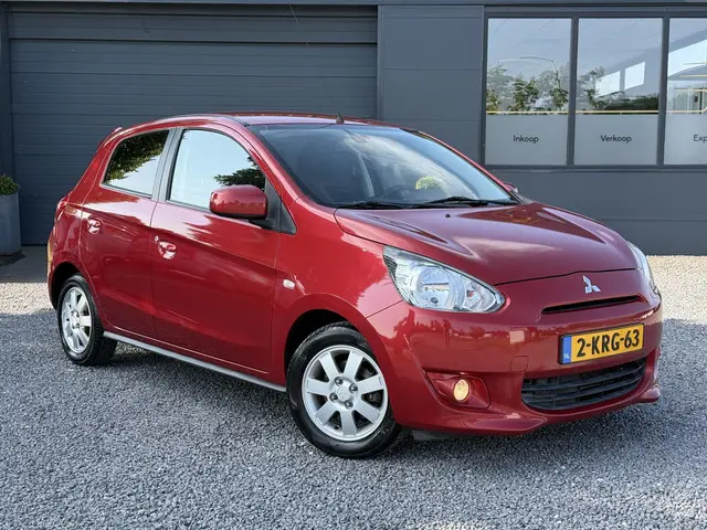 Mitsubishi Space Star 2