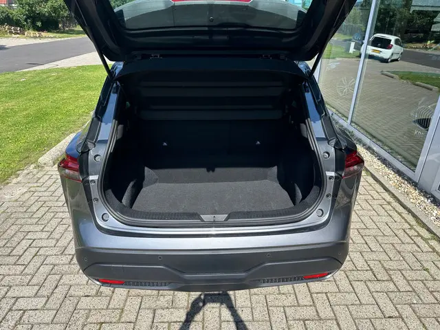 Nissan QASHQAI 1.3 MHEV 2023 Hybride Benzine 15