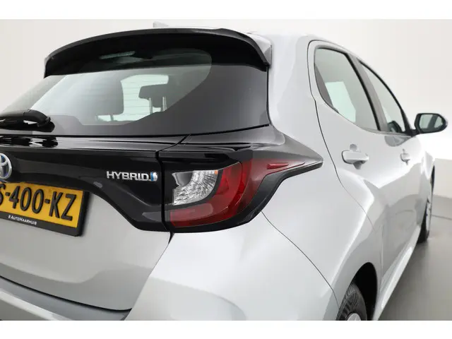 Toyota Yaris 1.5 Hybrid Active 2022 Hybride Benzine 43
