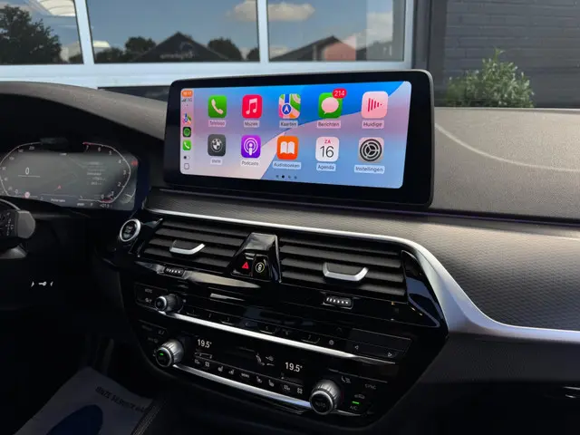 BMW 5 Serie Touring 530i M-Sport / Pano / ACC 2023 Benzine 17