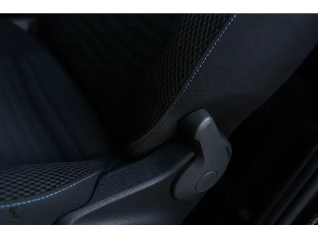 Volkswagen up! 1.0 2014 | CUP Up! | Pano | Lage KM 2014 Benzine 21