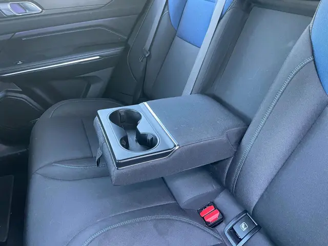 Lynk & Co 01 1.5 2022 Hybride Benzine 14