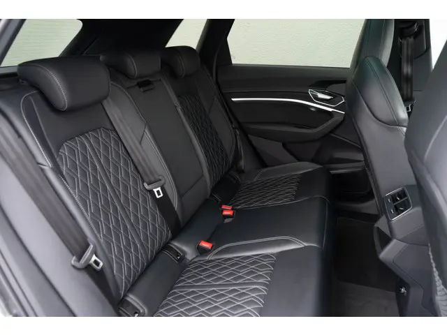 Audi e-tron S Quattro 371kW 2022 Elektrisch 14