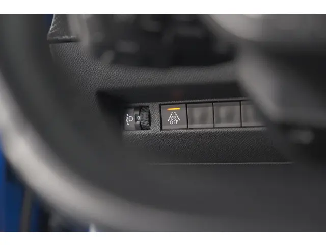 Peugeot 2008 PureTech 130 Allure 2020 Benzine 38