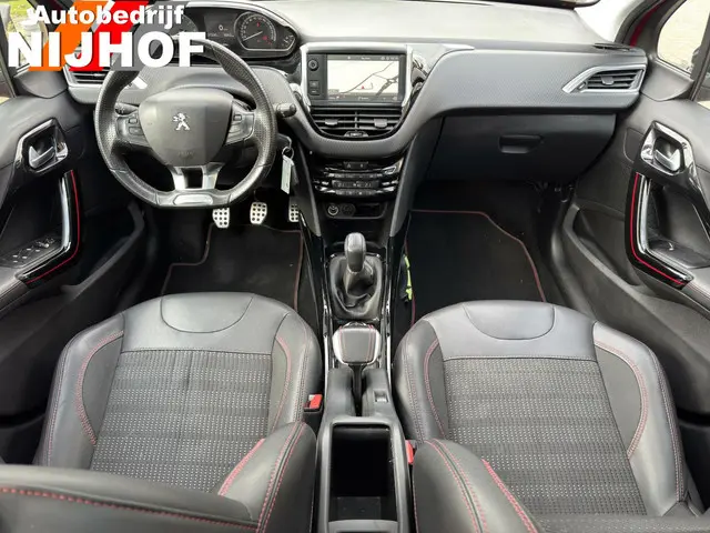 Peugeot 2008 1.2 PureTech GT-line 2018 Benzine 23