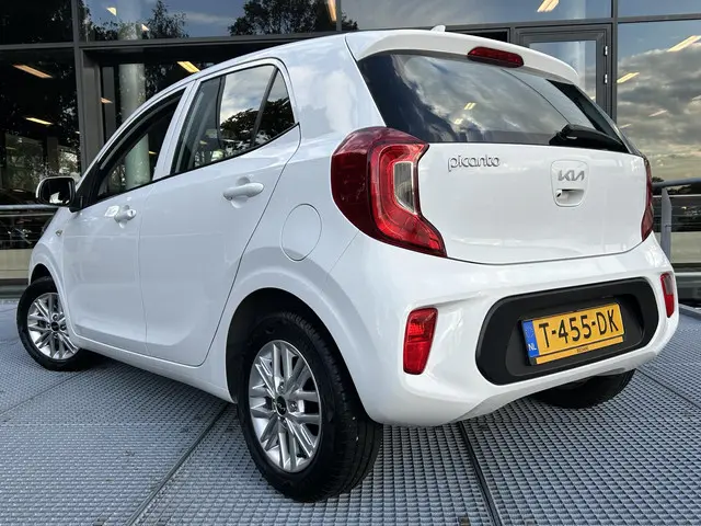 Kia Picanto 1.0 DPi DynamicLine 2023 Benzine 6