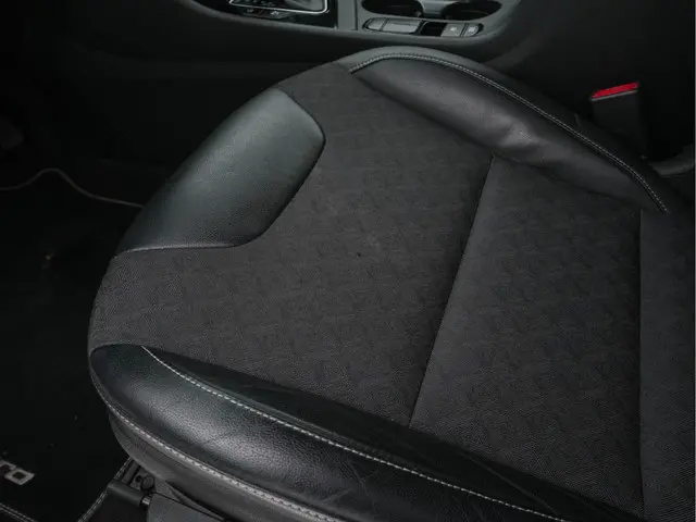 Kia Niro 1.6 GDi Hybrid DynamicLine 2021 Hybride Benzine 36