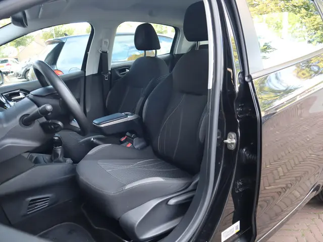 Peugeot 208 1.2 VTi Envy 2014 Benzine 6