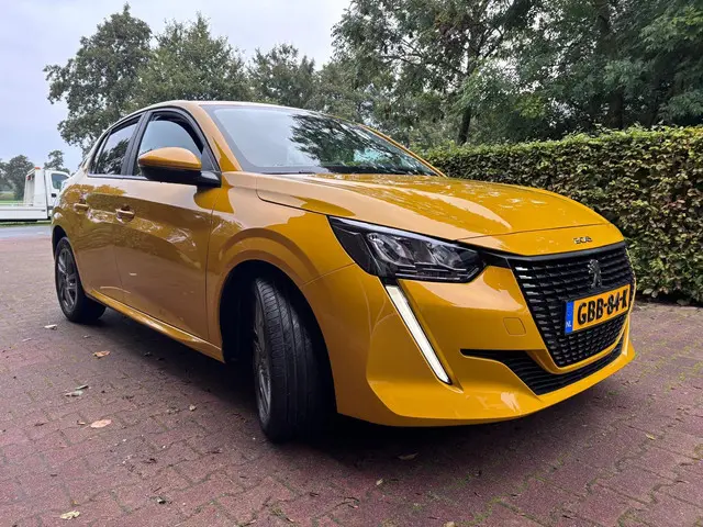 Peugeot 208 1.2 PureTech Active Pack 2021 Benzine 4