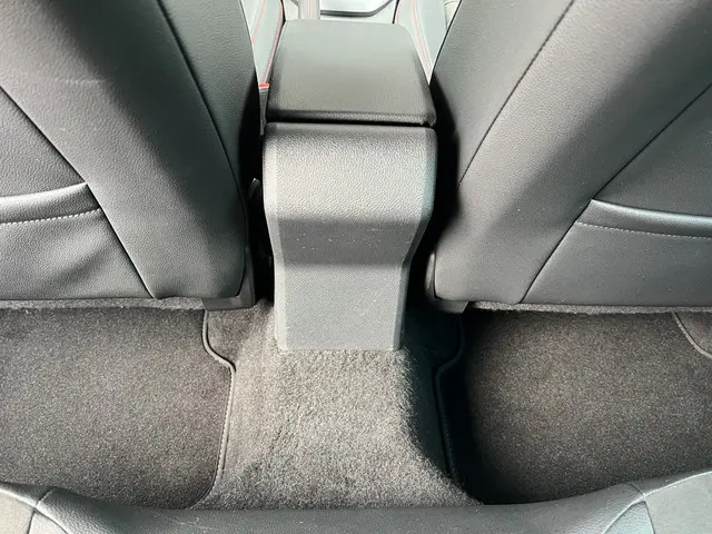 SEAT Arona 1.0 TSI FR Limited Edition 2020 Benzine 18