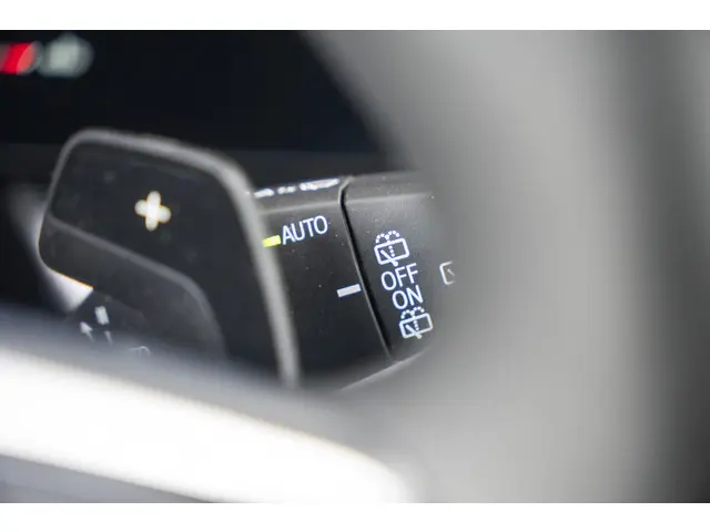 BMW X1 18i sDrive Aut. 2024 Benzine 23