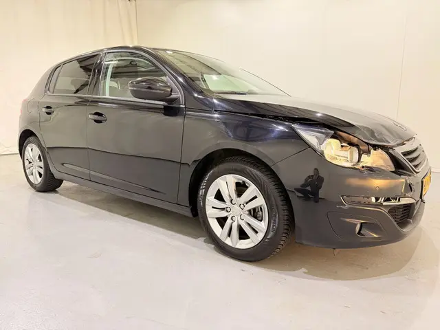 Peugeot 308 HB 1.2 Blue Lease Exe. Pano 2016 Benzine 9