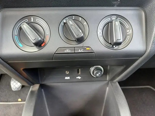 Škoda Fabia 1.2 TSI Ambition 2015 Benzine 28
