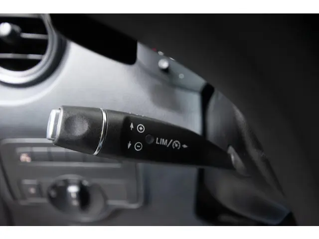 Mercedes-Benz Vito 116 CDI Lang DC Comfort 2020 Diesel 23