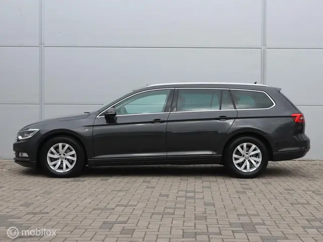 Volkswagen Passat 2