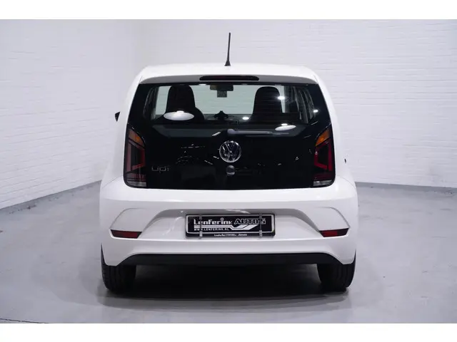 Volkswagen up! 1.0 BMT move up! 2019 Benzine 8