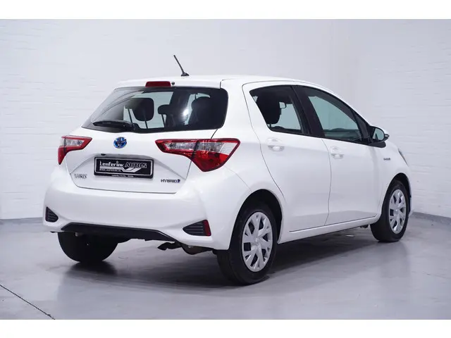 Toyota Yaris 1.5 Hybrid 115 Active 2019 Hybride Benzine 4
