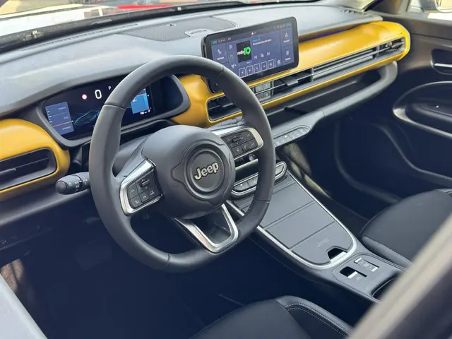 Jeep Avenger 1st Edition 54 kWh 2023 Elektrisch 23