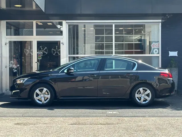Peugeot 508 1.6 e-THP Blue Lease Executive 2014 Benzine 2