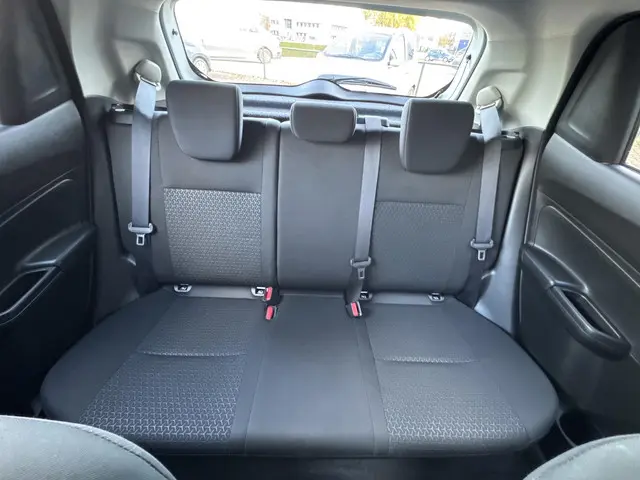 Suzuki Swift 1.2 Comfort Smart Hybrid 2023 Benzine 22