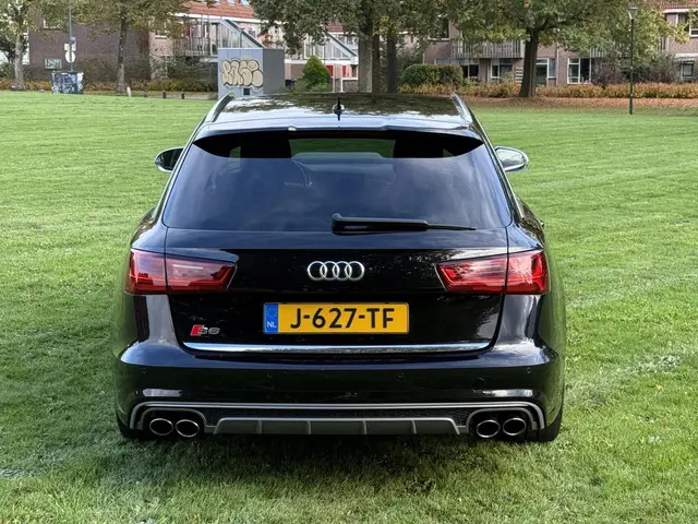 Audi A6 Avant 4.0 TFSI S6 2014 Benzine 5