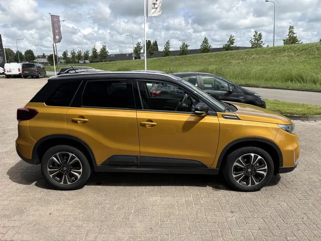 Suzuki Vitara 2
