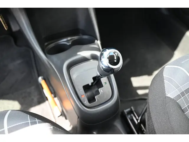 Peugeot 108 1.0 e-VTi Active 2017 Benzine 22