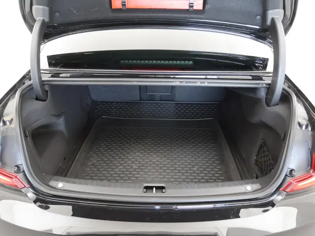 Volvo S90 2.0 T5 250PK MOMENTUM + SCHUIFDAK | 2018 Benzine 24