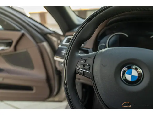 BMW 7 Serie 750d xDrive High Executive 2012 Diesel 33