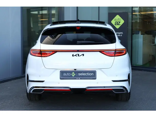 Kia ProCeed 1.5 T-GDi GT-PlusLine 2023 Benzine 11