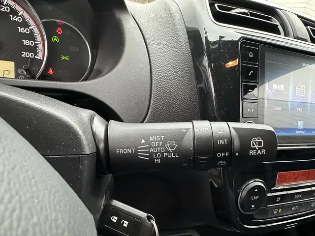 Mitsubishi Space Star 1.2 Intense 2022 Benzine 17