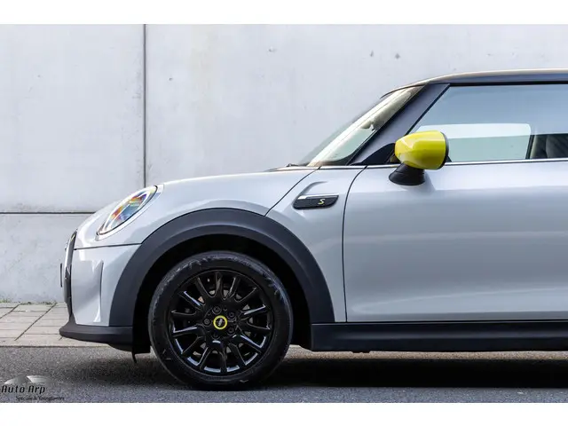 MINI Electric Mini MINI Electric 33 kWh 2022 Elektrisch 12