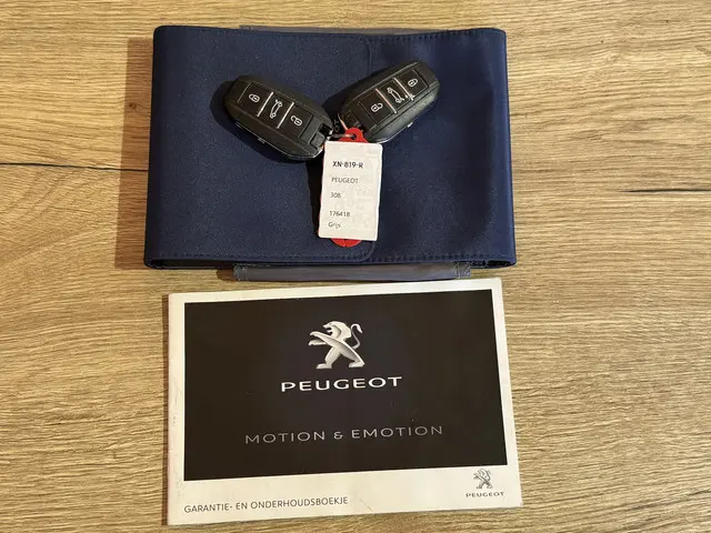 Peugeot 308 SW 1.2 PureTech GT-line 2015 Benzine 9