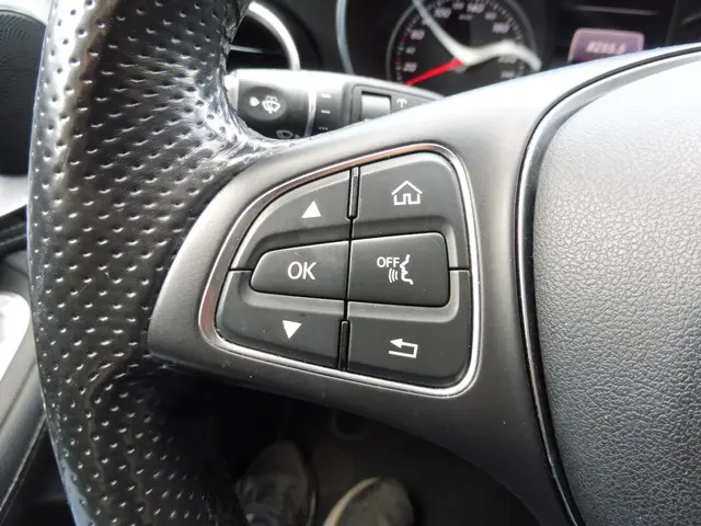 Mercedes-Benz C-Klasse Estate 180 Prestige 2015 Benzine 14