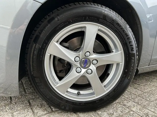Volvo V60 1.5 T3 Polar+ 2018 Benzine 17