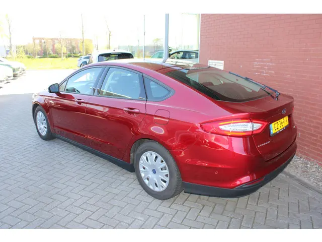 Ford Mondeo 1.0 EcoBoost 125 PK Trend 2015 Benzine 10