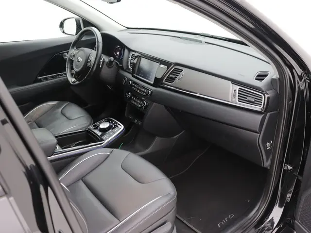 Kia e-Niro ExecutiveLine 64 kWh Leder 2019 Elektrisch 10