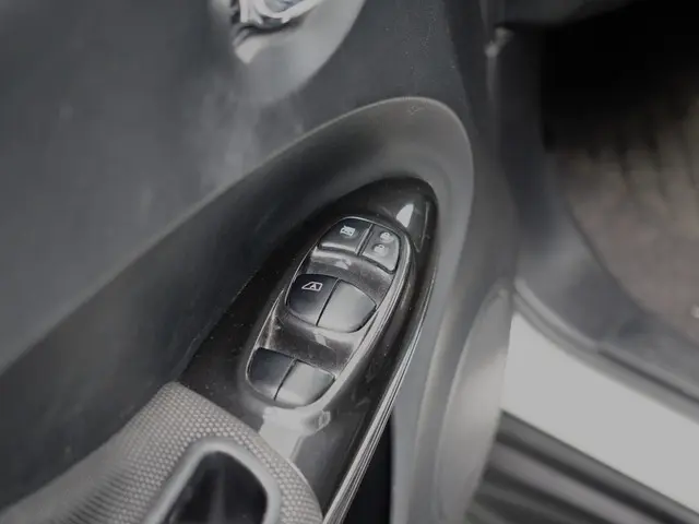 Nissan Juke 1.6 N-Connecta 2016 Benzine 11