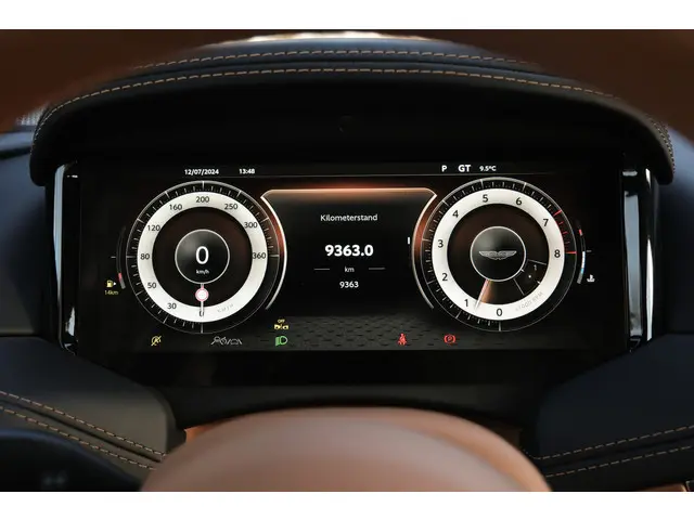 Aston Martin V8 Volante DB12 4.0 2024 Benzine 30