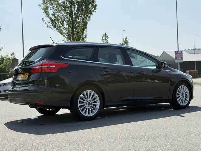 Ford Focus Wagon 1.5 Titanium 2016 Benzine 6