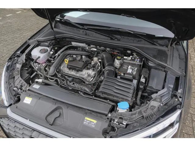 Audi A3 Sportback 30 TFSI 110pk S-line 2023 Benzine 29