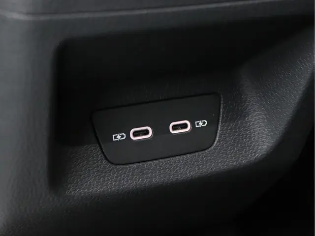 Volkswagen ID.7 Pro Business 77 kWh 2024 Elektrisch 33