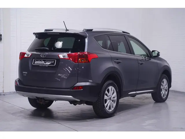 Toyota RAV4 2.2 D 150PK Edition 2015 Diesel 4