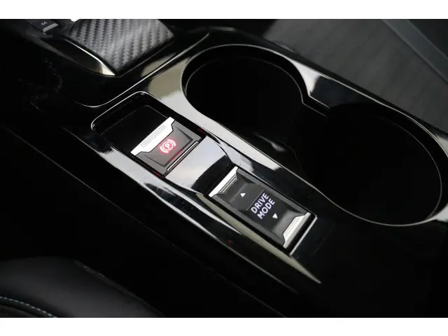 Peugeot 208 1.2 PureTech Allure 2022 Benzine 24