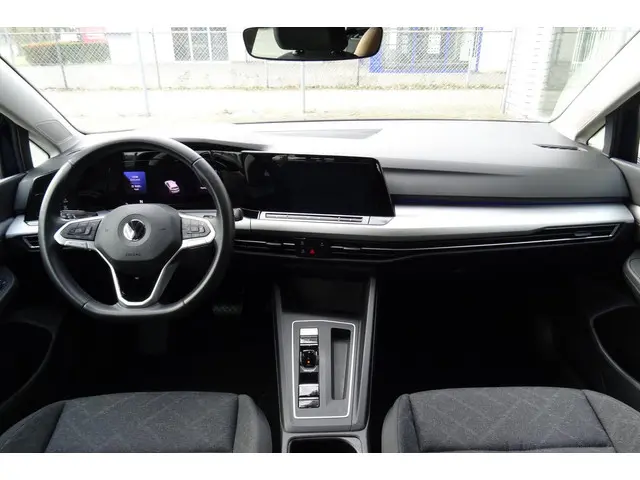 Volkswagen Golf 1.0 eTSI Life 2021 Hybride Benzine 8